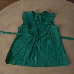 Green shoulder sleeved blouse